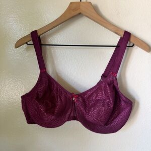 Chantelle | C Magnifique Seamless Unlined Minimizer Bra